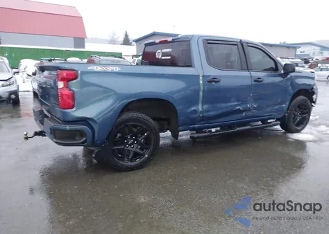 2024 Chevrolet Silverado 1500 4Wd Short Bed Custom z USA, uszkodzony, nr VIN 1GCPDBEK4RZ185056